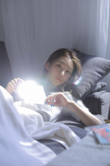 红色假期黑色婚礼未